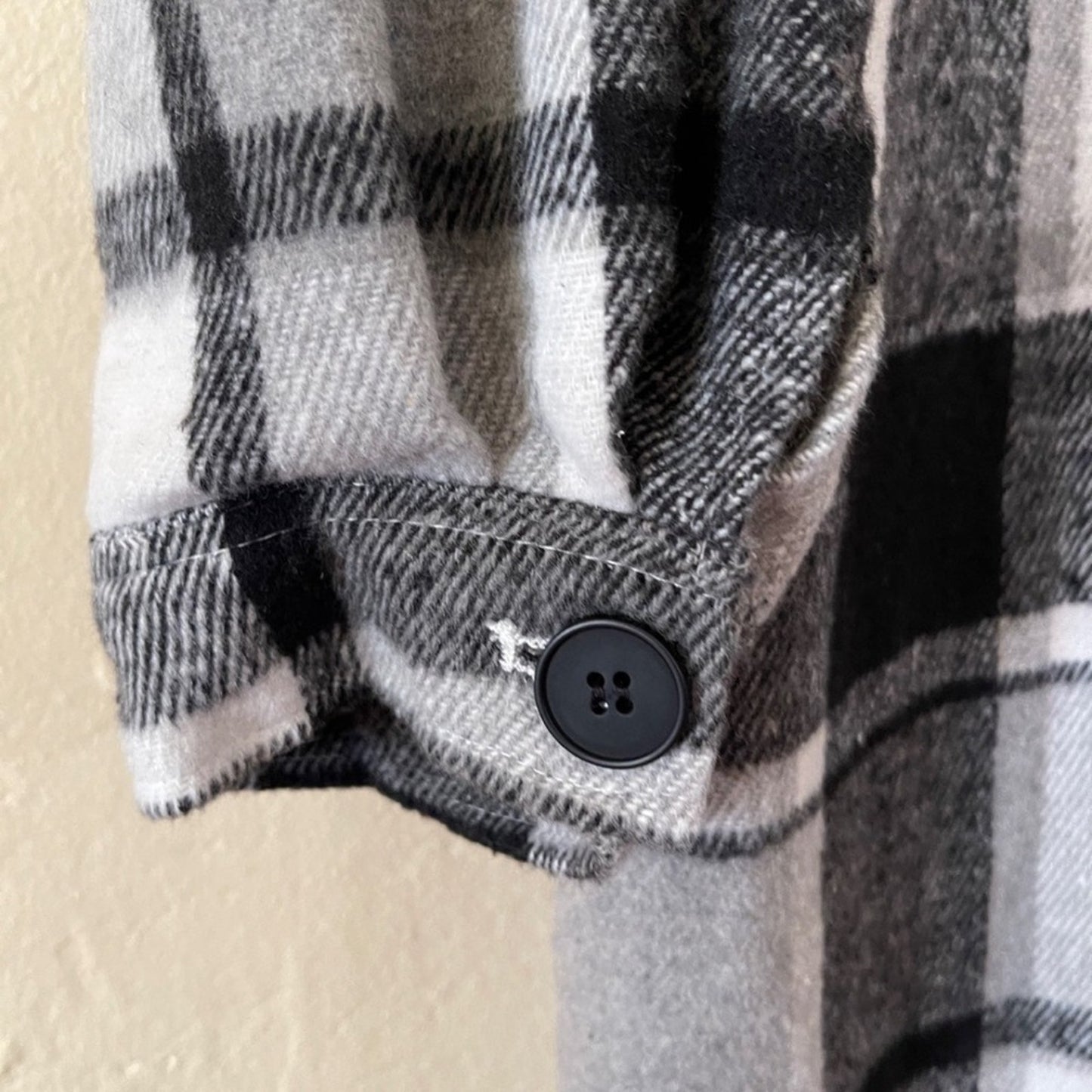 Unishe Plaid Black Shacket