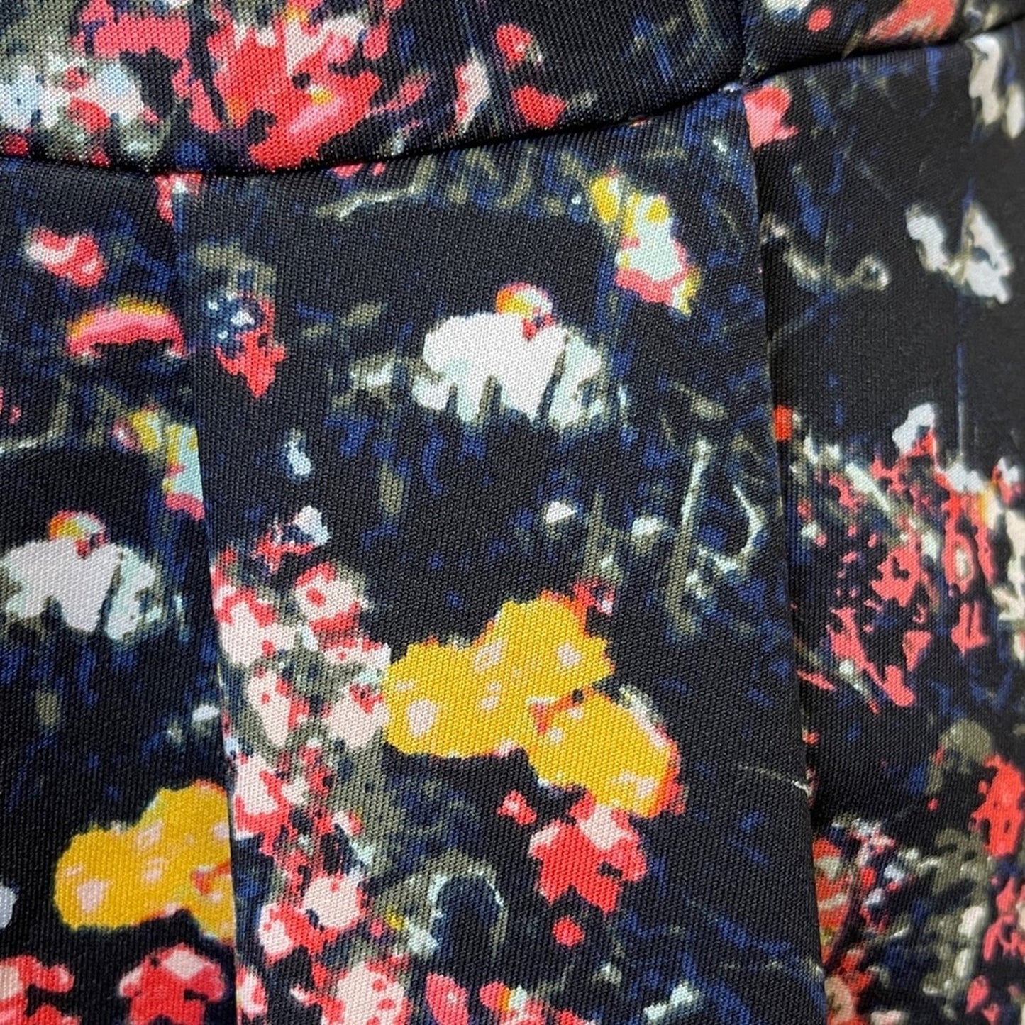 Belle & Sky Black Floral V-Neck Dress