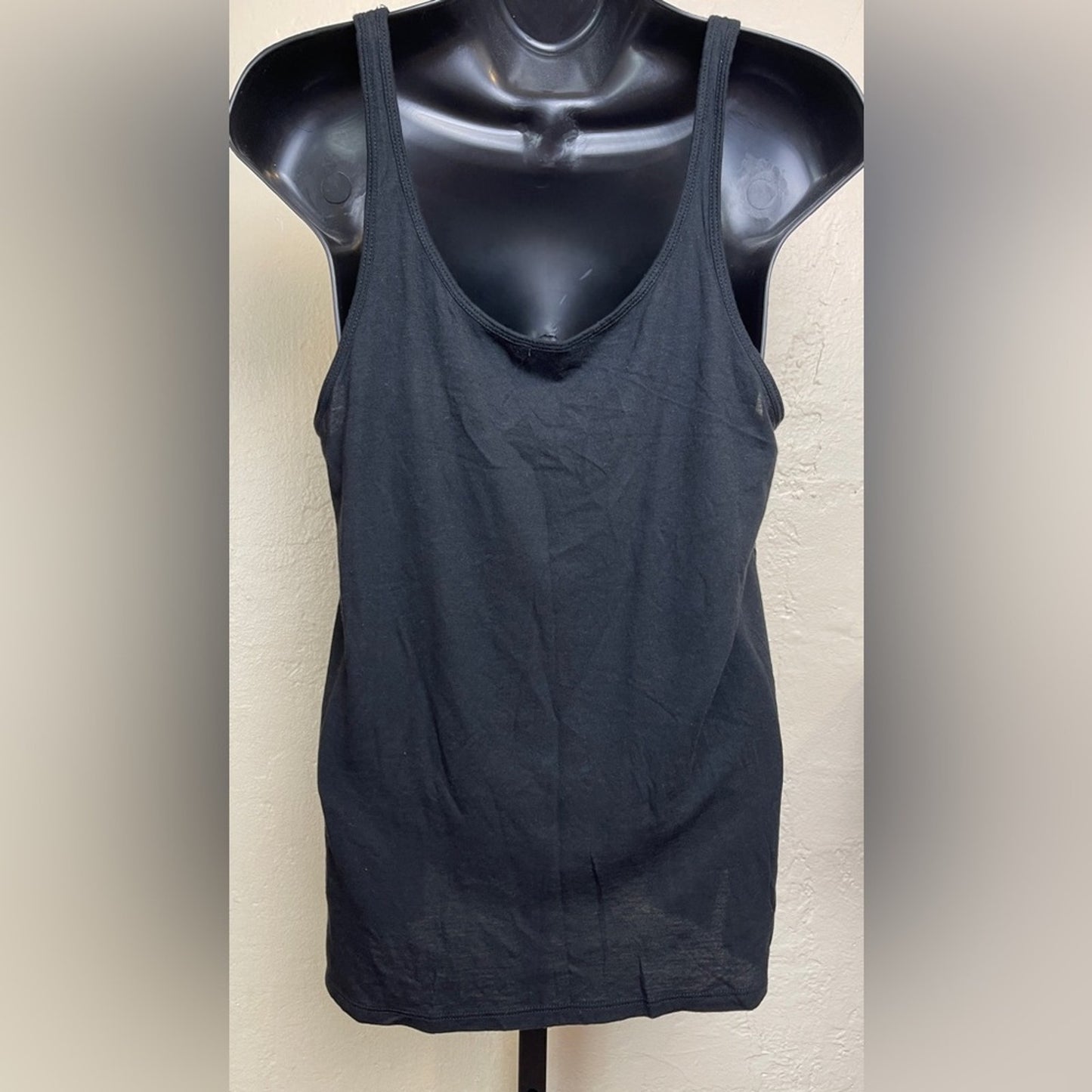 Express Sleeveless Top Black Scoop Neck with Abstract Design
