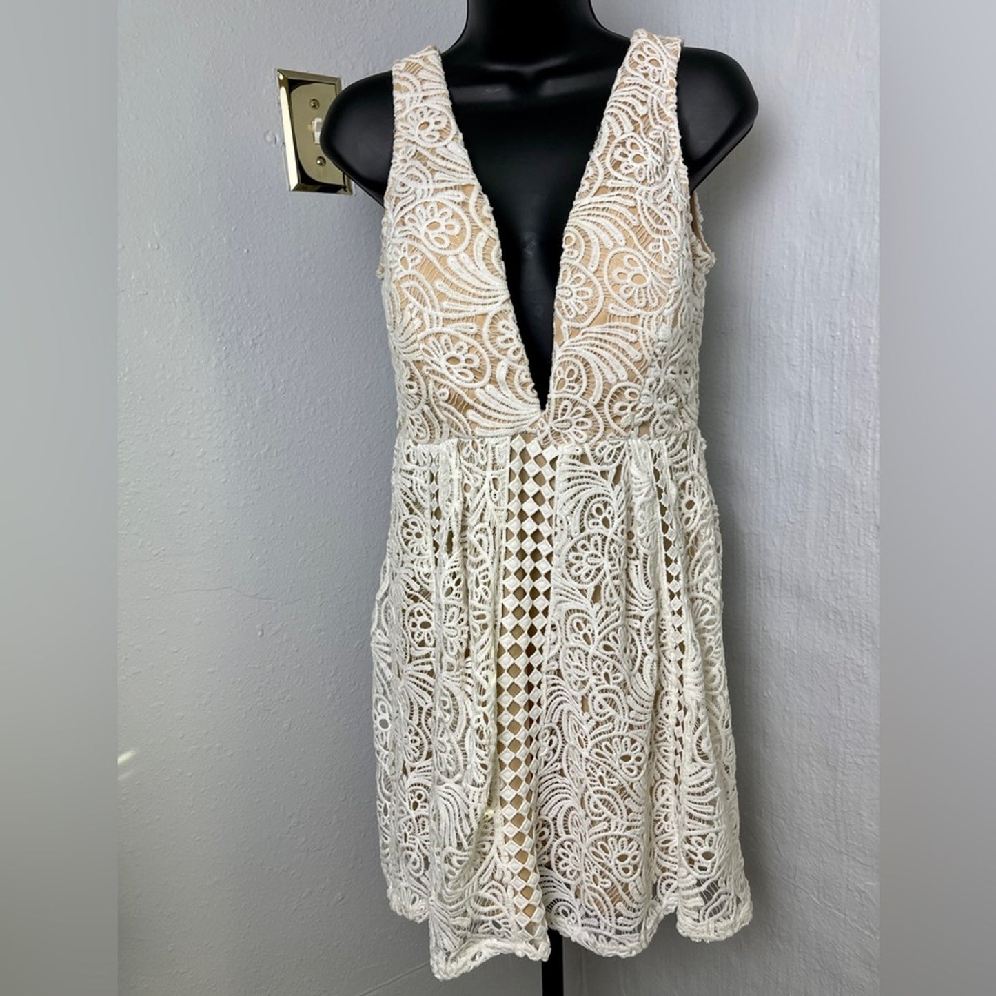 Luxxel Cream/Nude Lace Crochet Low Cut Dress