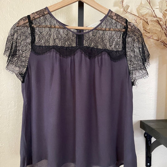 Elodie Lace Short Sleeve Top