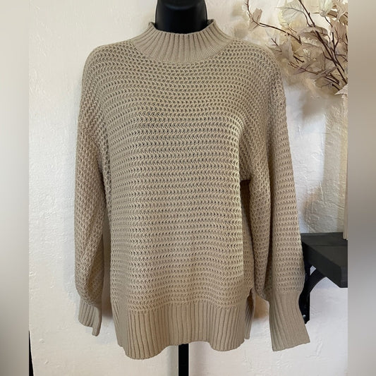 Crewneck Solid Cream Sweater