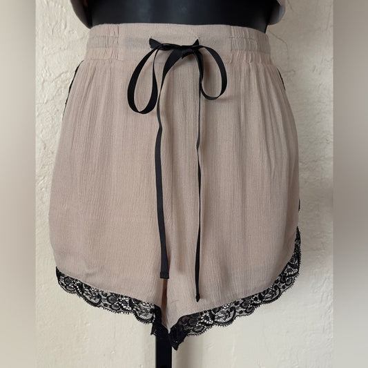 Celesta Tan & Black Laced Trim Shorts